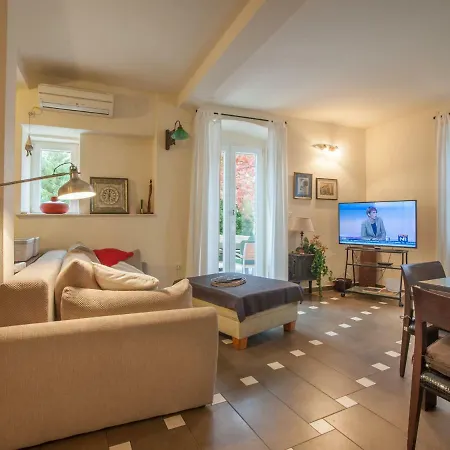 1 * Biograd Na Moru