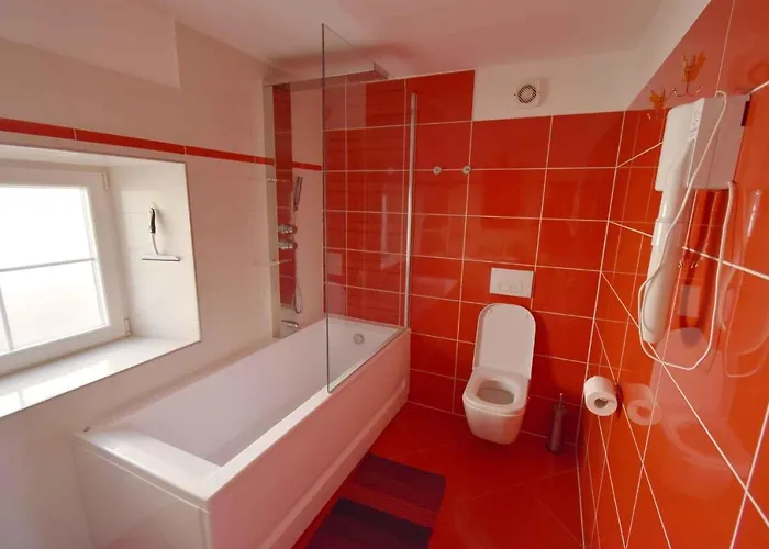 アパート 1 ビオグラード・ナ・モル