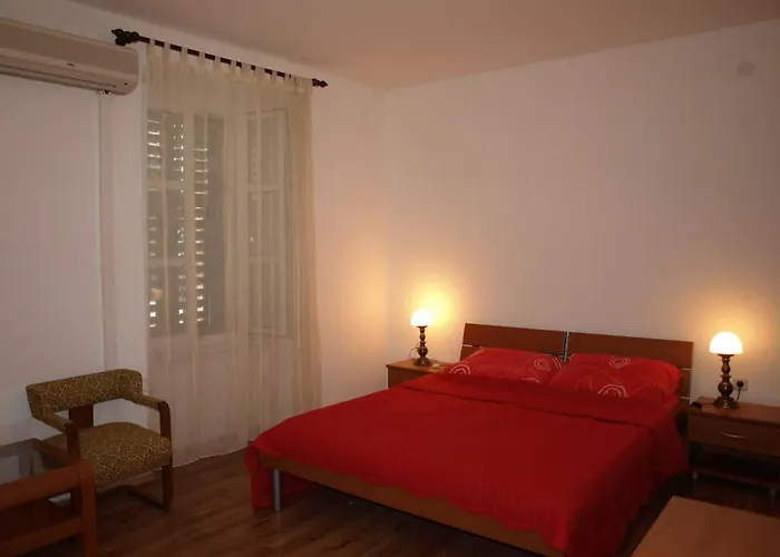 1 * Biograd Na Moru