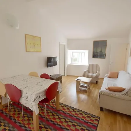 1 Διαμέρισμα