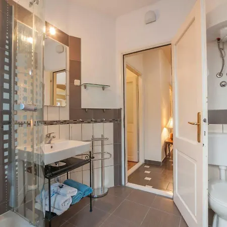 1 Apartamento *